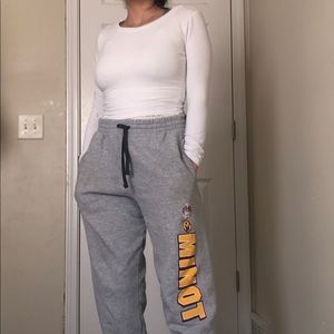 Long sleeve crop top